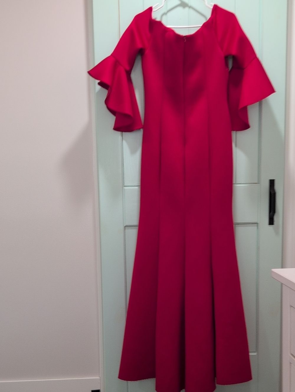 Betsy & Adam Off-Shoulder Red Mermaid Gown with Flounced Sleeves Size 12 💃 - Picture 6 of 7